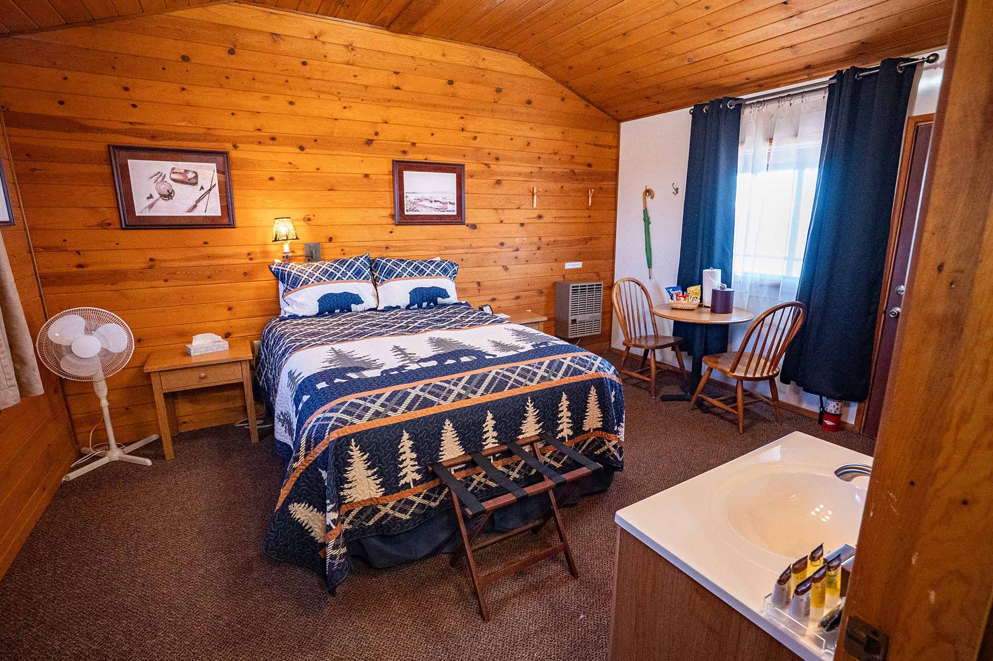 Chinook Cabin 