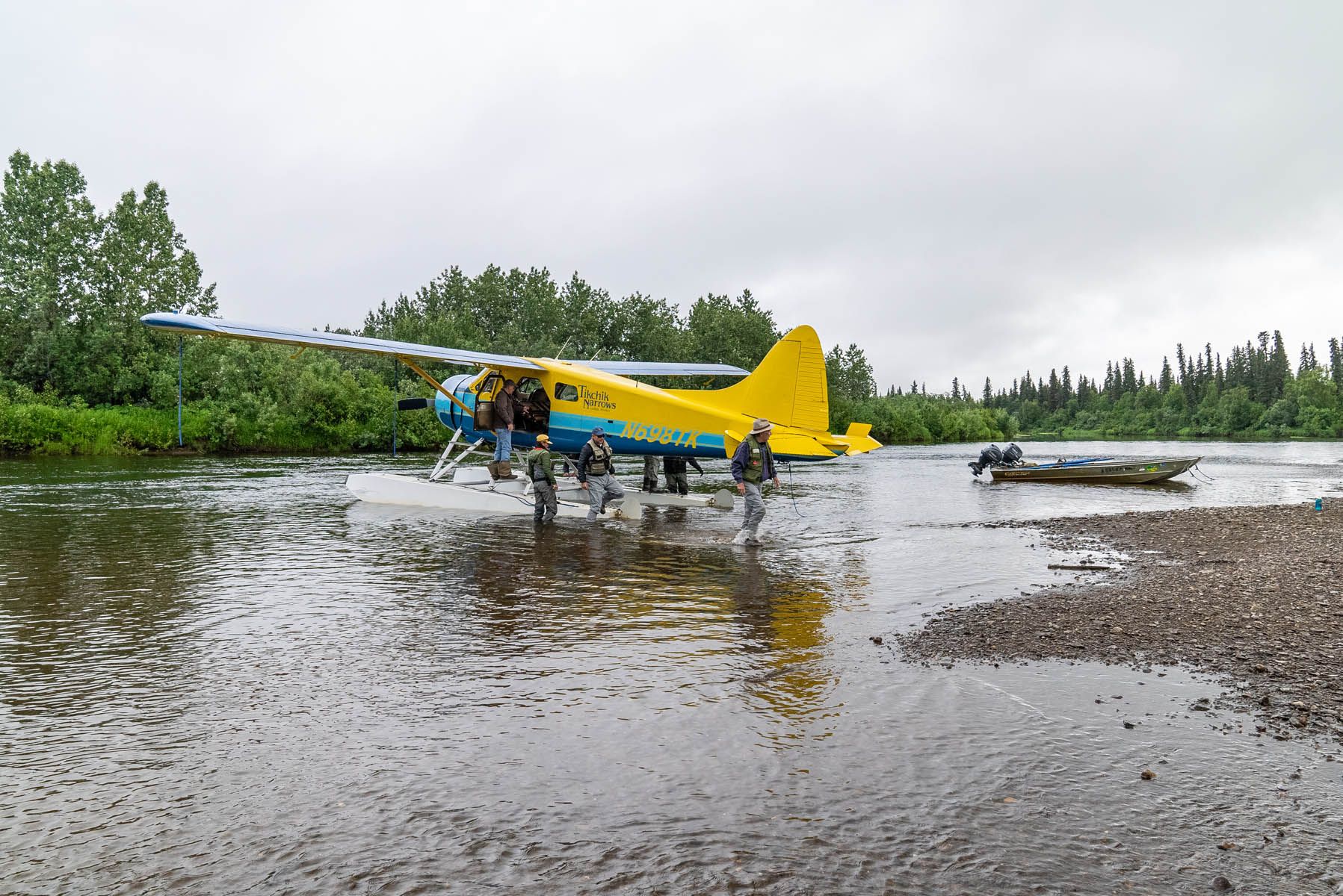 Dehavilland Beaver Boating 